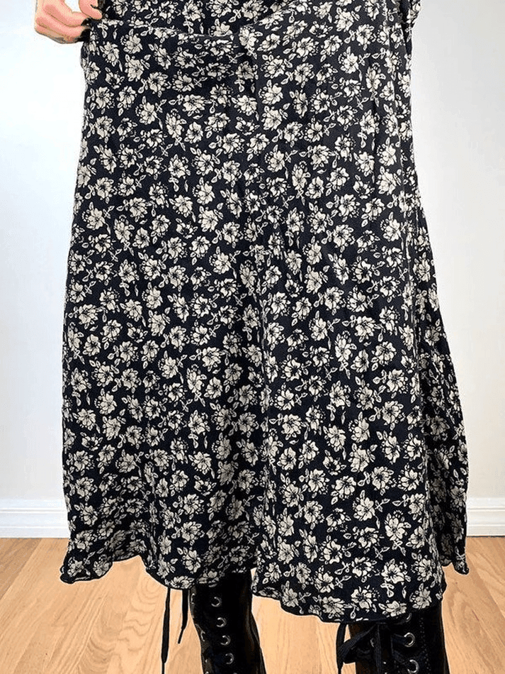 2023 Floral Allover Midi Skirt Black S in Skirts Online Store ...