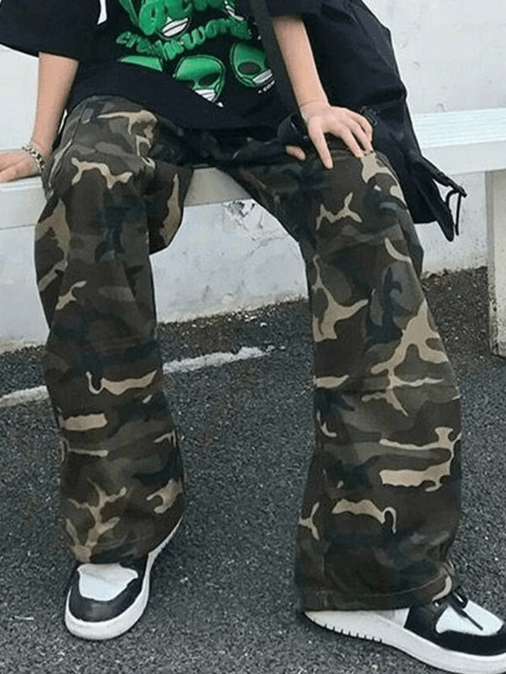 Loose Fit Camo Cargo Pants - AnotherChill